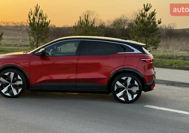 Красный Рено Megane E-Tech, объемом двигателя 0 л и пробегом 49 тыс. км за 23900 $, фото 7 на Automoto.ua