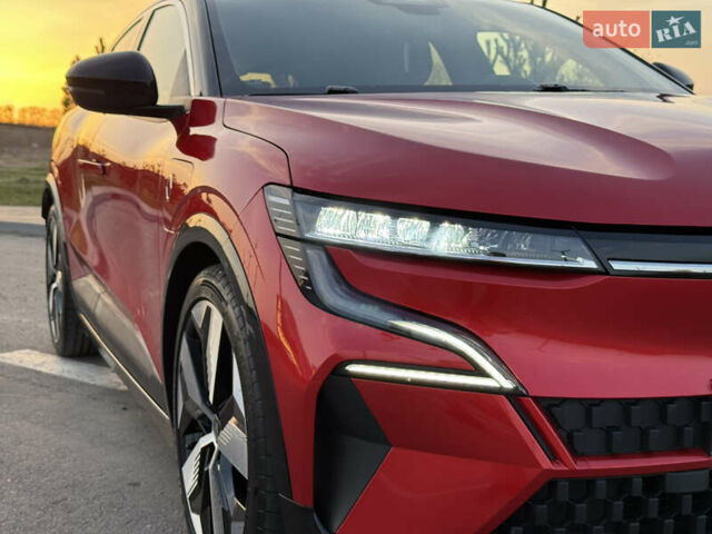 Красный Рено Megane E-Tech, объемом двигателя 0 л и пробегом 49 тыс. км за 23900 $, фото 15 на Automoto.ua