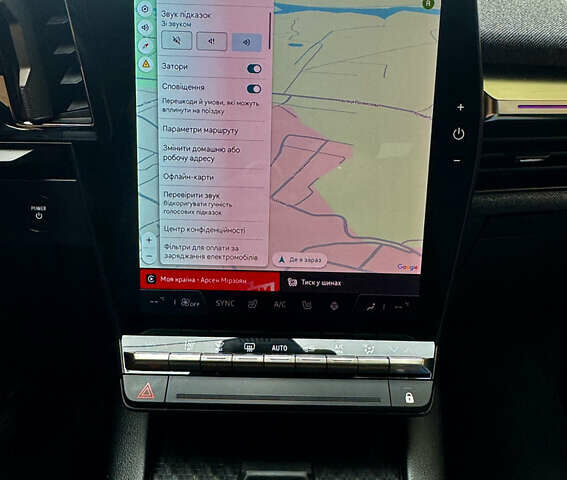 Красный Рено Megane E-Tech, объемом двигателя 0 л и пробегом 38 тыс. км за 19995 $, фото 96 на Automoto.ua