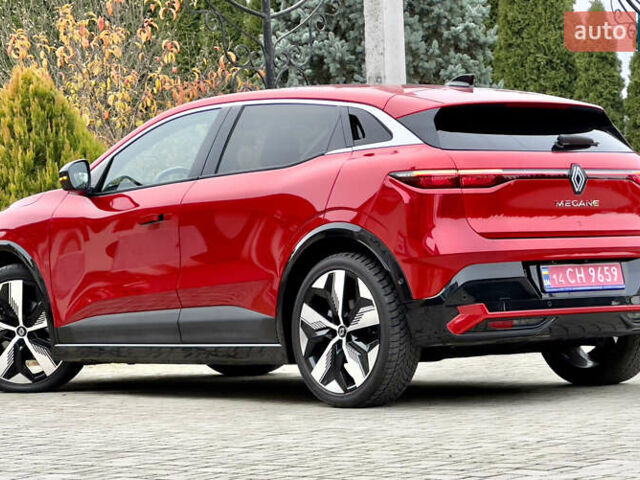 Красный Рено Megane E-Tech, объемом двигателя 0 л и пробегом 38 тыс. км за 19995 $, фото 38 на Automoto.ua
