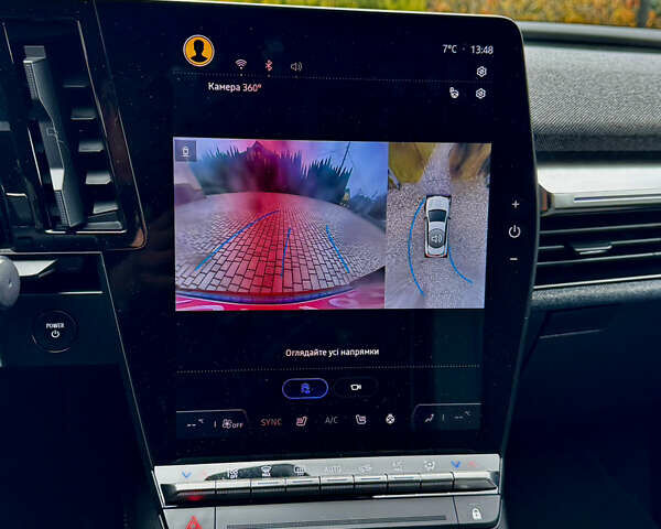 Красный Рено Megane E-Tech, объемом двигателя 0 л и пробегом 38 тыс. км за 19995 $, фото 88 на Automoto.ua