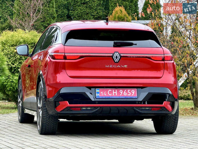 Красный Рено Megane E-Tech, объемом двигателя 0 л и пробегом 38 тыс. км за 19995 $, фото 33 на Automoto.ua