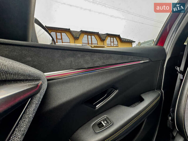 Красный Рено Megane E-Tech, объемом двигателя 0 л и пробегом 38 тыс. км за 19995 $, фото 151 на Automoto.ua