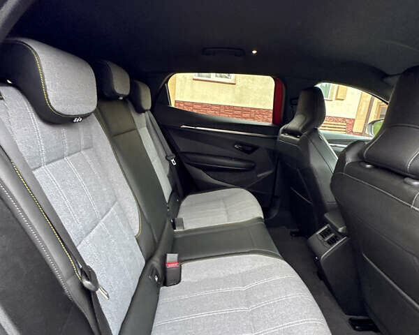 Красный Рено Megane E-Tech, объемом двигателя 0 л и пробегом 38 тыс. км за 19995 $, фото 71 на Automoto.ua