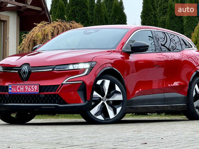 Красный Рено Megane E-Tech, объемом двигателя 0 л и пробегом 38 тыс. км за 19995 $, фото 13 на Automoto.ua