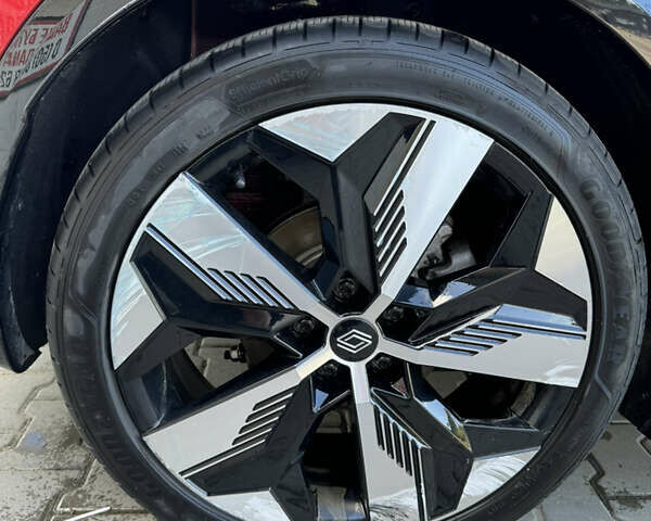 Красный Рено Megane E-Tech, объемом двигателя 0 л и пробегом 3 тыс. км за 26867 $, фото 18 на Automoto.ua