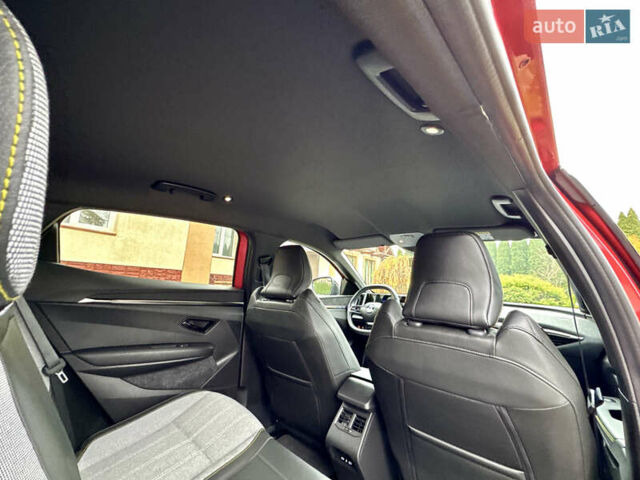 Красный Рено Megane E-Tech, объемом двигателя 0 л и пробегом 38 тыс. км за 19995 $, фото 72 на Automoto.ua