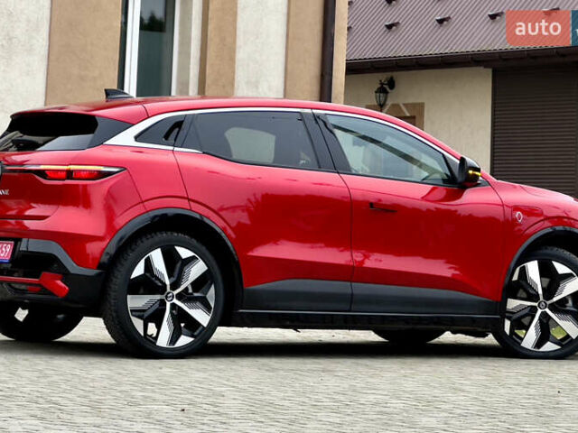 Красный Рено Megane E-Tech, объемом двигателя 0 л и пробегом 38 тыс. км за 19995 $, фото 44 на Automoto.ua
