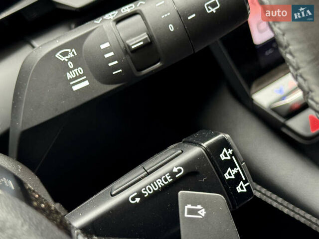 Красный Рено Megane E-Tech, объемом двигателя 0 л и пробегом 38 тыс. км за 19995 $, фото 86 на Automoto.ua