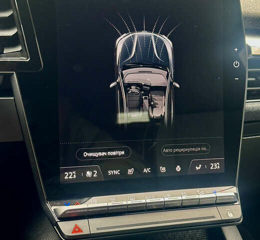 Красный Рено Megane E-Tech, объемом двигателя 0 л и пробегом 38 тыс. км за 19995 $, фото 109 на Automoto.ua