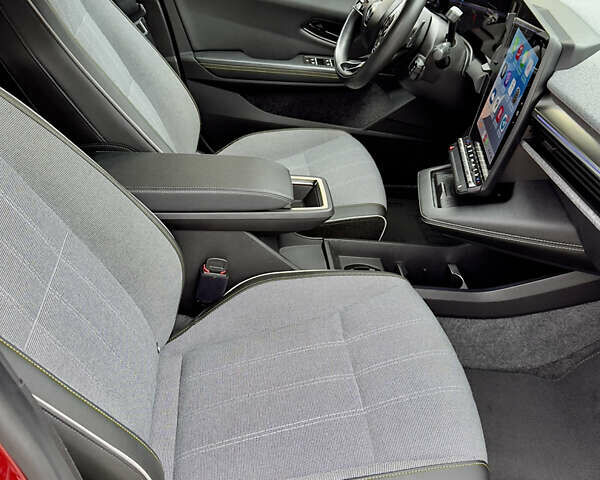 Красный Рено Megane E-Tech, объемом двигателя 0 л и пробегом 38 тыс. км за 19995 $, фото 74 на Automoto.ua