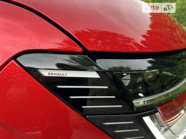 Красный Рено Megane E-Tech, объемом двигателя 0 л и пробегом 12 тыс. км за 29500 $, фото 26 на Automoto.ua