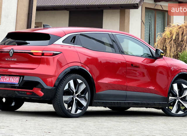 Красный Рено Megane E-Tech, объемом двигателя 0 л и пробегом 38 тыс. км за 19995 $, фото 43 на Automoto.ua