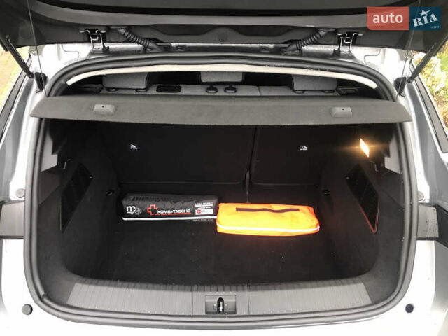 Серый Рено Megane E-Tech, объемом двигателя 0 л и пробегом 41 тыс. км за 19600 $, фото 24 на Automoto.ua