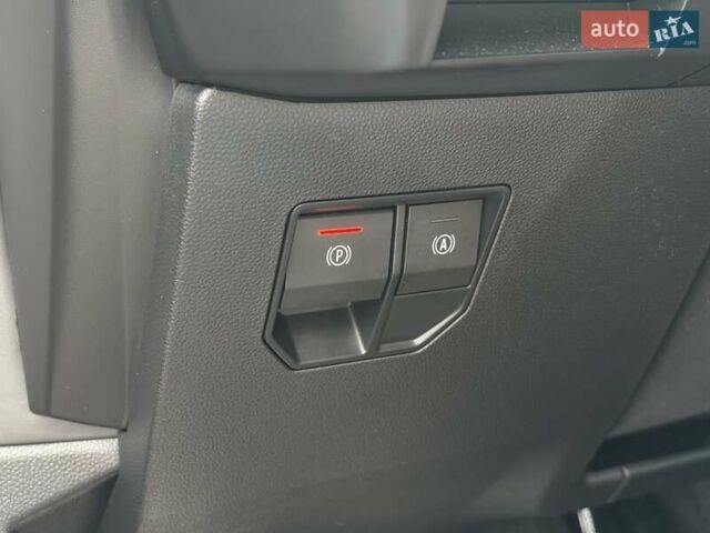 Сірий Рено Megane E-Tech, об'ємом двигуна 0 л та пробігом 134 тис. км за 18450 $, фото 30 на Automoto.ua
