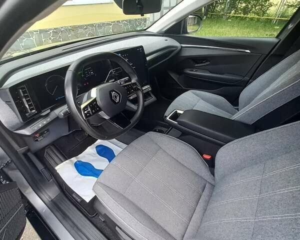 Сірий Рено Megane E-Tech, об'ємом двигуна 0 л та пробігом 42 тис. км за 18900 $, фото 26 на Automoto.ua
