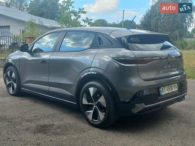 Сірий Рено Megane E-Tech, об'ємом двигуна 0 л та пробігом 42 тис. км за 18900 $, фото 6 на Automoto.ua
