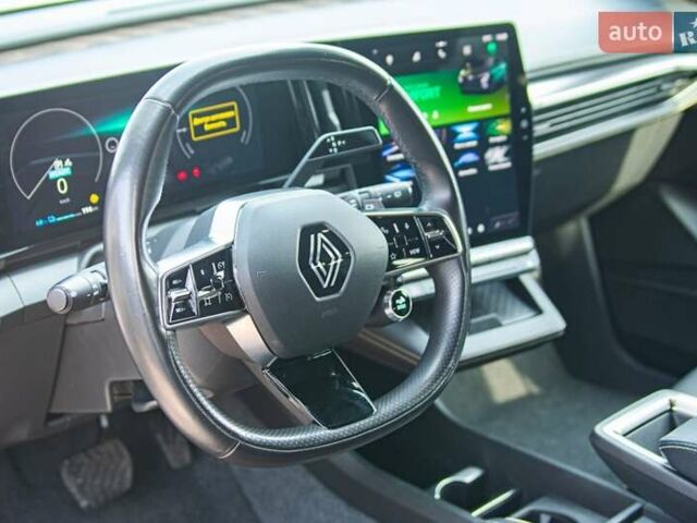 Сірий Рено Megane E-Tech, об'ємом двигуна 0 л та пробігом 54 тис. км за 21700 $, фото 11 на Automoto.ua
