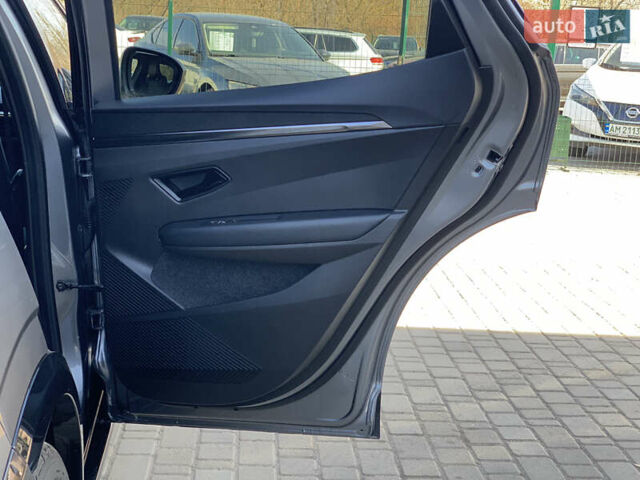 Серый Рено Megane E-Tech, объемом двигателя 0 л и пробегом 22 тыс. км за 21955 $, фото 30 на Automoto.ua
