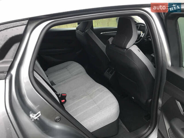 Сірий Рено Megane E-Tech, об'ємом двигуна 0 л та пробігом 40 тис. км за 19400 $, фото 25 на Automoto.ua