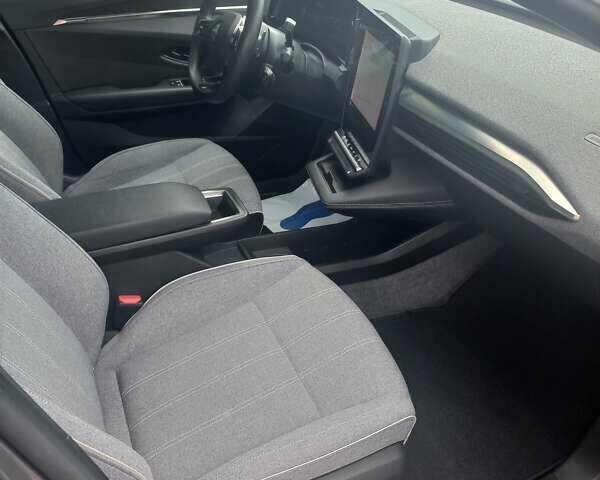 Сірий Рено Megane E-Tech, об'ємом двигуна 0 л та пробігом 42 тис. км за 18900 $, фото 27 на Automoto.ua