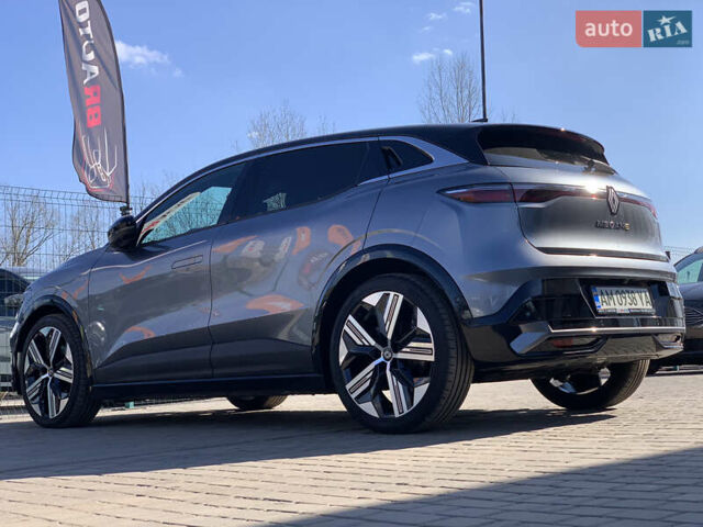 Серый Рено Megane E-Tech, объемом двигателя 0 л и пробегом 22 тыс. км за 21955 $, фото 17 на Automoto.ua