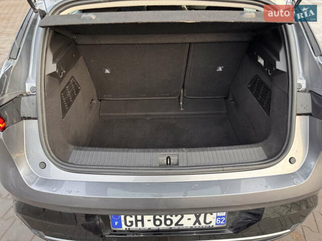 Серый Рено Megane E-Tech, объемом двигателя 0 л и пробегом 88 тыс. км за 19500 $, фото 17 на Automoto.ua