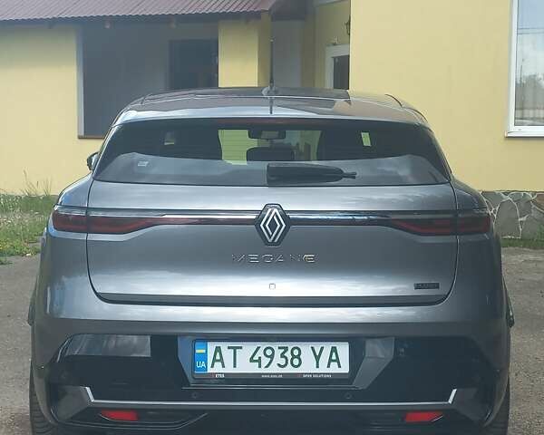 Сірий Рено Megane E-Tech, об'ємом двигуна 0 л та пробігом 42 тис. км за 18900 $, фото 8 на Automoto.ua