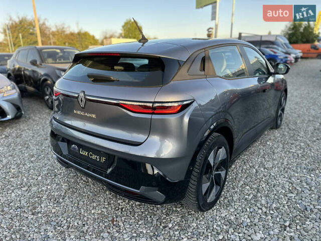 Серый Рено Megane E-Tech, объемом двигателя 0 л и пробегом 90 тыс. км за 19450 $, фото 10 на Automoto.ua