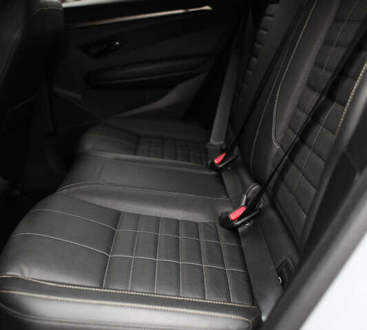 Серый Рено Megane E-Tech, объемом двигателя 0 л и пробегом 60 тыс. км за 22000 $, фото 10 на Automoto.ua