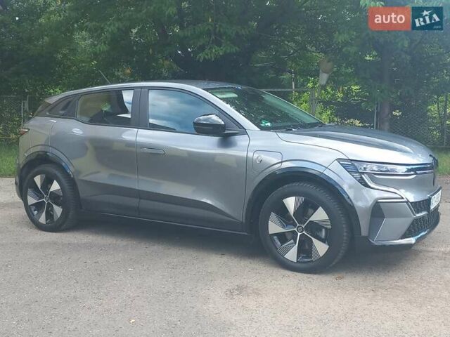 Сірий Рено Megane E-Tech, об'ємом двигуна 0 л та пробігом 42 тис. км за 18900 $, фото 11 на Automoto.ua