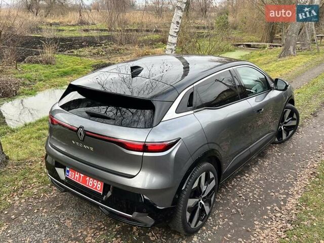 Серый Рено Megane E-Tech, объемом двигателя 0 л и пробегом 33 тыс. км за 23450 $, фото 49 на Automoto.ua