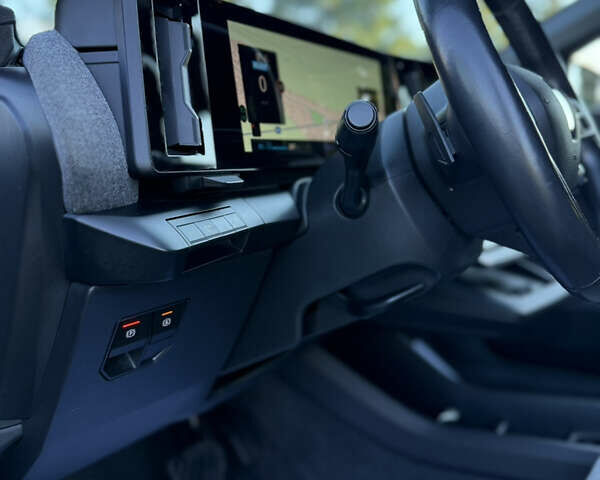 Серый Рено Megane E-Tech, объемом двигателя 0 л и пробегом 100 тыс. км за 22300 $, фото 70 на Automoto.ua