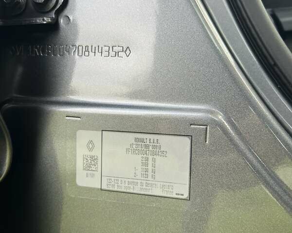 Серый Рено Megane E-Tech, объемом двигателя 0 л и пробегом 65 тыс. км за 23500 $, фото 40 на Automoto.ua