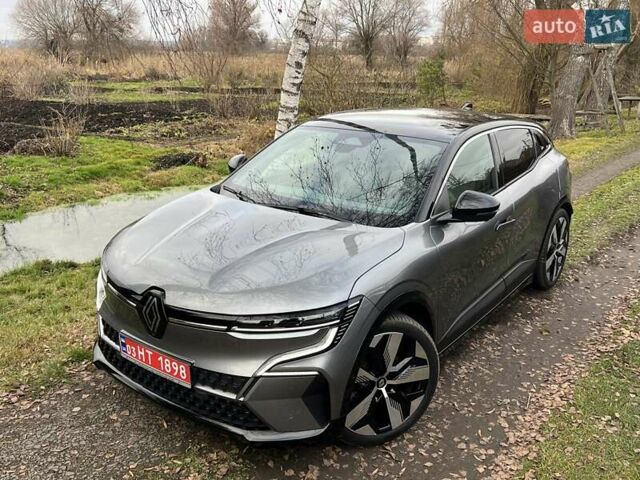 Серый Рено Megane E-Tech, объемом двигателя 0 л и пробегом 33 тыс. км за 23450 $, фото 47 на Automoto.ua