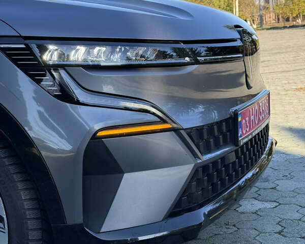 Серый Рено Megane E-Tech, объемом двигателя 0 л и пробегом 100 тыс. км за 22300 $, фото 15 на Automoto.ua