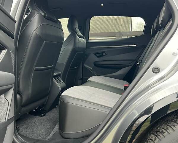 Серый Рено Megane E-Tech, объемом двигателя 0 л и пробегом 33 тыс. км за 23450 $, фото 22 на Automoto.ua