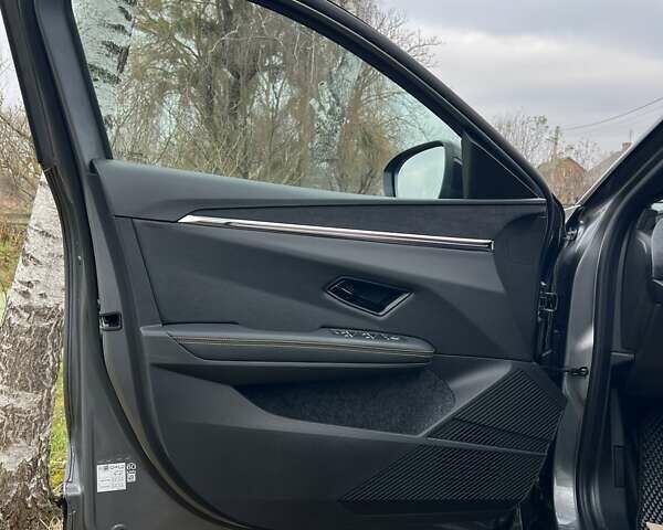 Серый Рено Megane E-Tech, объемом двигателя 0 л и пробегом 33 тыс. км за 23450 $, фото 16 на Automoto.ua