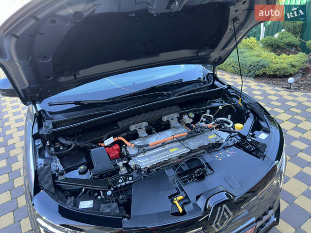 Сірий Рено Megane E-Tech, об'ємом двигуна 0 л та пробігом 23 тис. км за 22800 $, фото 44 на Automoto.ua