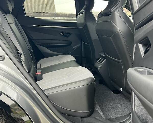 Серый Рено Megane E-Tech, объемом двигателя 0 л и пробегом 33 тыс. км за 23450 $, фото 25 на Automoto.ua