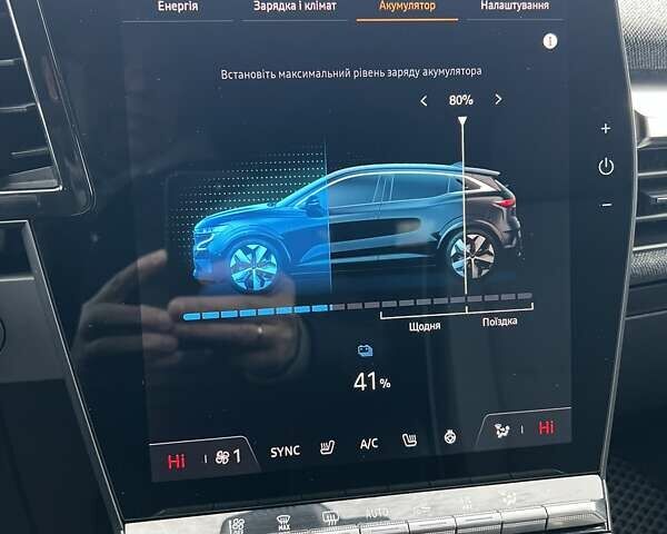 Серый Рено Megane E-Tech, объемом двигателя 0 л и пробегом 33 тыс. км за 23450 $, фото 44 на Automoto.ua