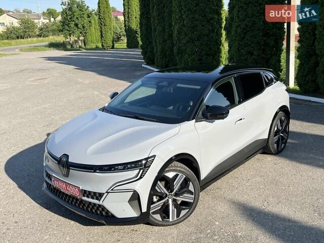 Серый Рено Megane E-Tech, объемом двигателя 0 л и пробегом 2 тыс. км за 26500 $, фото 16 на Automoto.ua