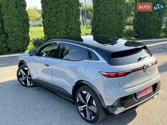 Серый Рено Megane E-Tech, объемом двигателя 0 л и пробегом 2 тыс. км за 26500 $, фото 14 на Automoto.ua