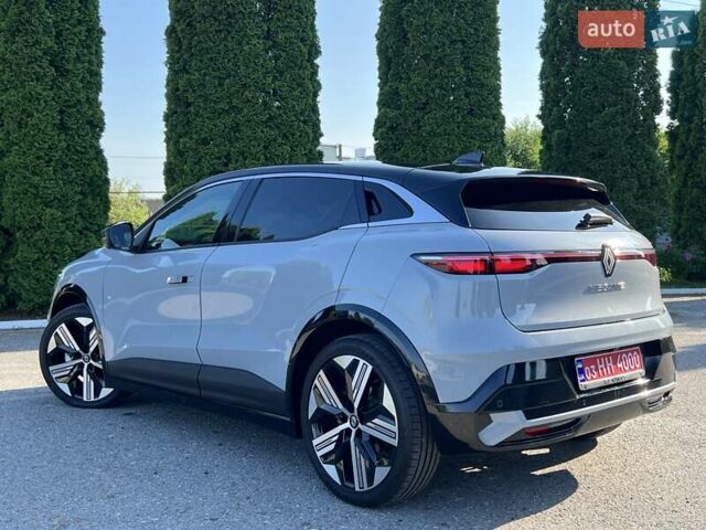 Серый Рено Megane E-Tech, объемом двигателя 0 л и пробегом 2 тыс. км за 26500 $, фото 3 на Automoto.ua