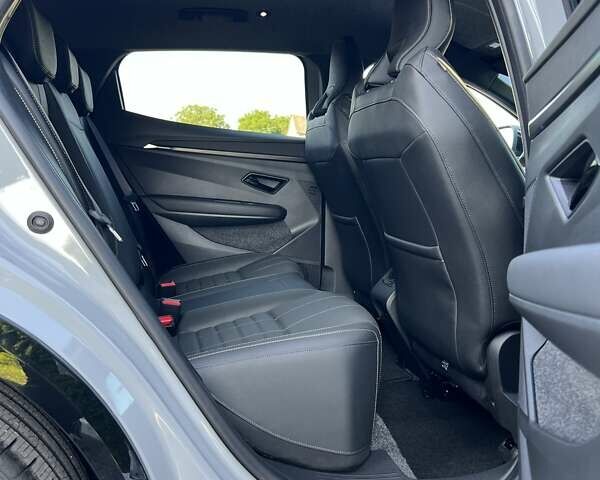 Серый Рено Megane E-Tech, объемом двигателя 0 л и пробегом 2 тыс. км за 26500 $, фото 31 на Automoto.ua