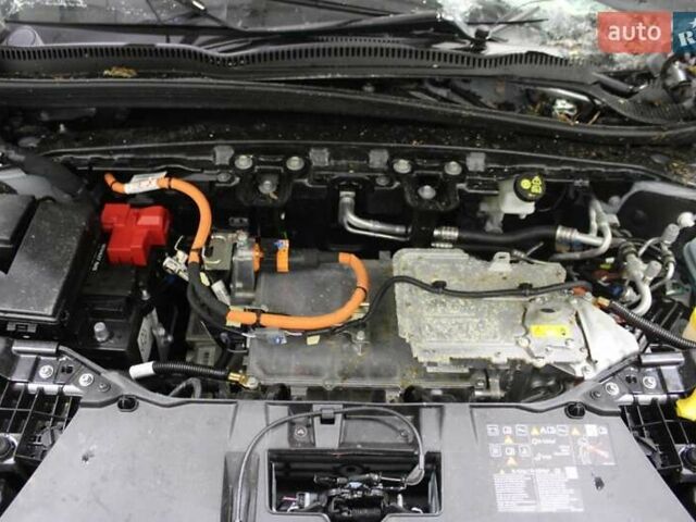 Сірий Рено Megane E-Tech, об'ємом двигуна 0 л та пробігом 10 тис. км за 11750 $, фото 5 на Automoto.ua