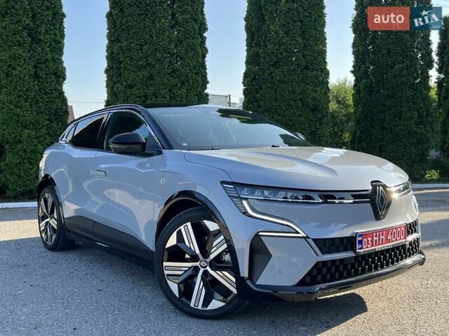 Серый Рено Megane E-Tech, объемом двигателя 0 л и пробегом 2 тыс. км за 26500 $, фото 10 на Automoto.ua