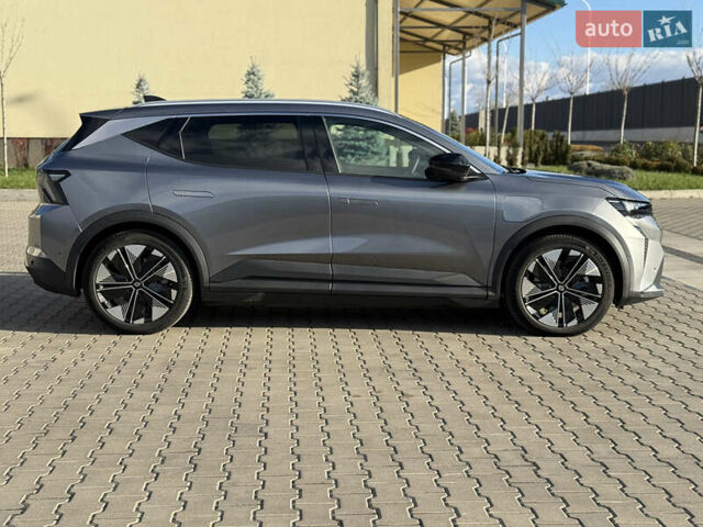 Серый Рено Megane E-Tech, объемом двигателя 0 л и пробегом 4 тыс. км за 31000 $, фото 25 на Automoto.ua