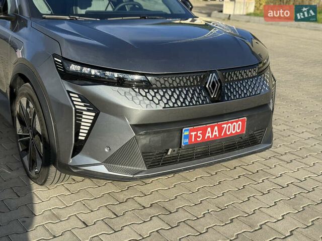 Серый Рено Megane E-Tech, объемом двигателя 0 л и пробегом 4 тыс. км за 31000 $, фото 31 на Automoto.ua