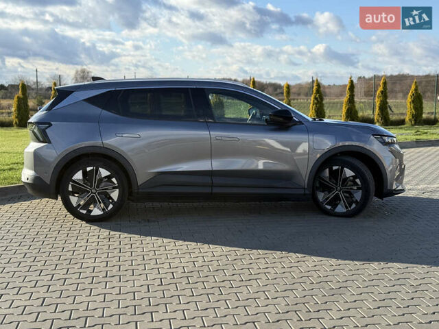 Серый Рено Megane E-Tech, объемом двигателя 0 л и пробегом 4 тыс. км за 31000 $, фото 7 на Automoto.ua